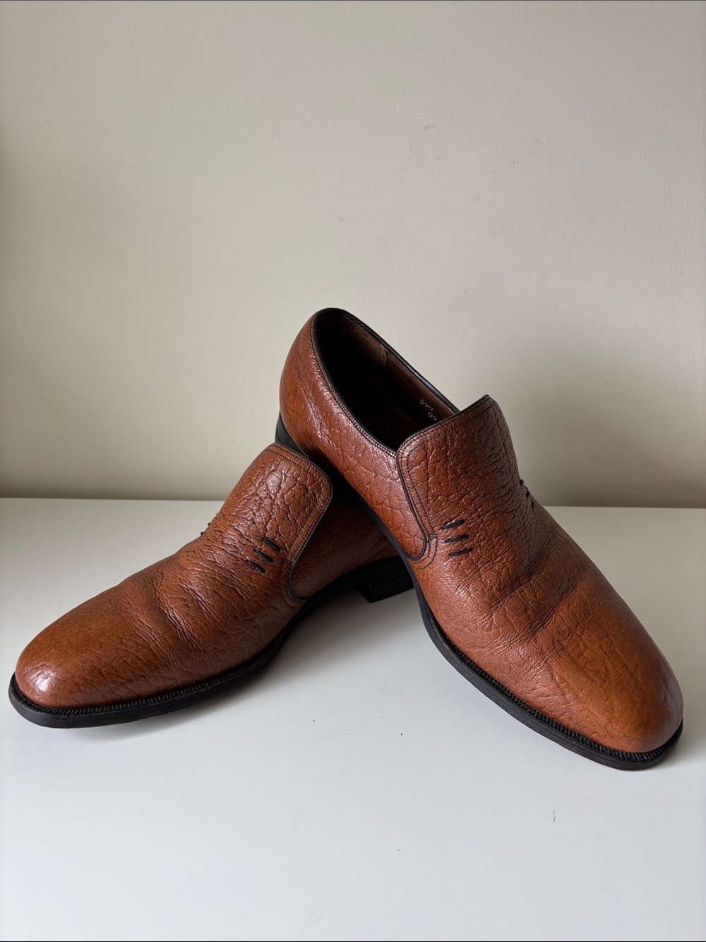 Dack's Camel Skin Pebbled Leather Slip-On Shoes Men’s 9E Canada EUC